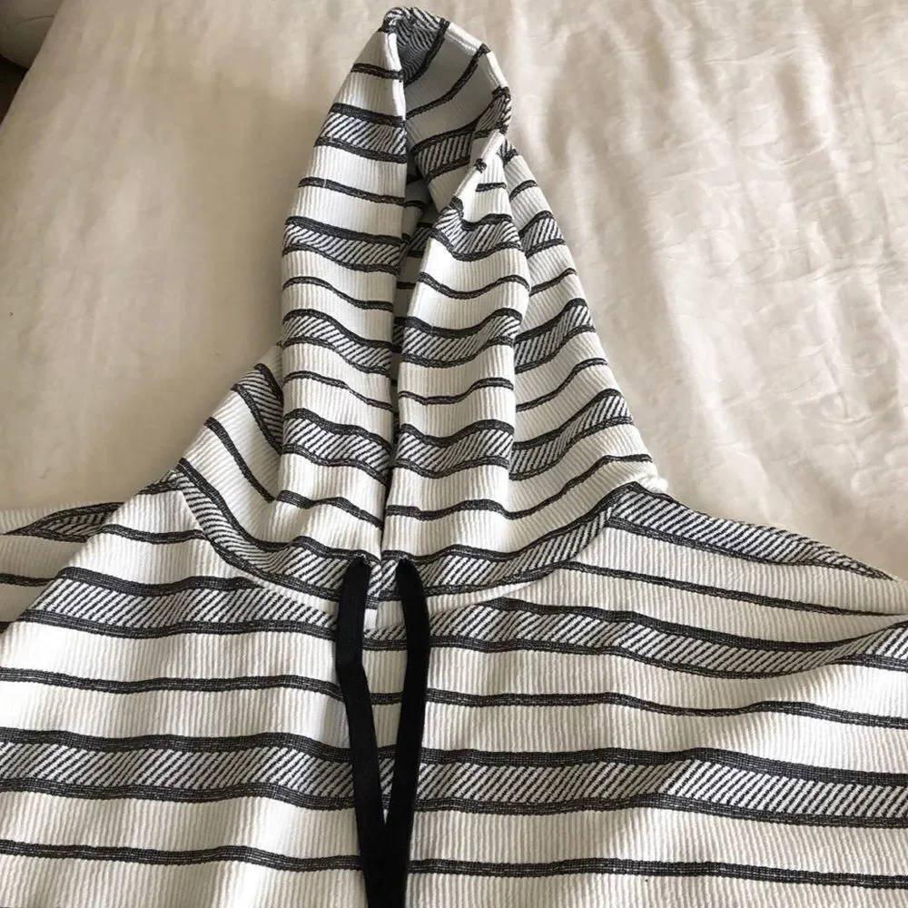 1 State Jacquard Knit Stripe Hooded Pullover L NWT